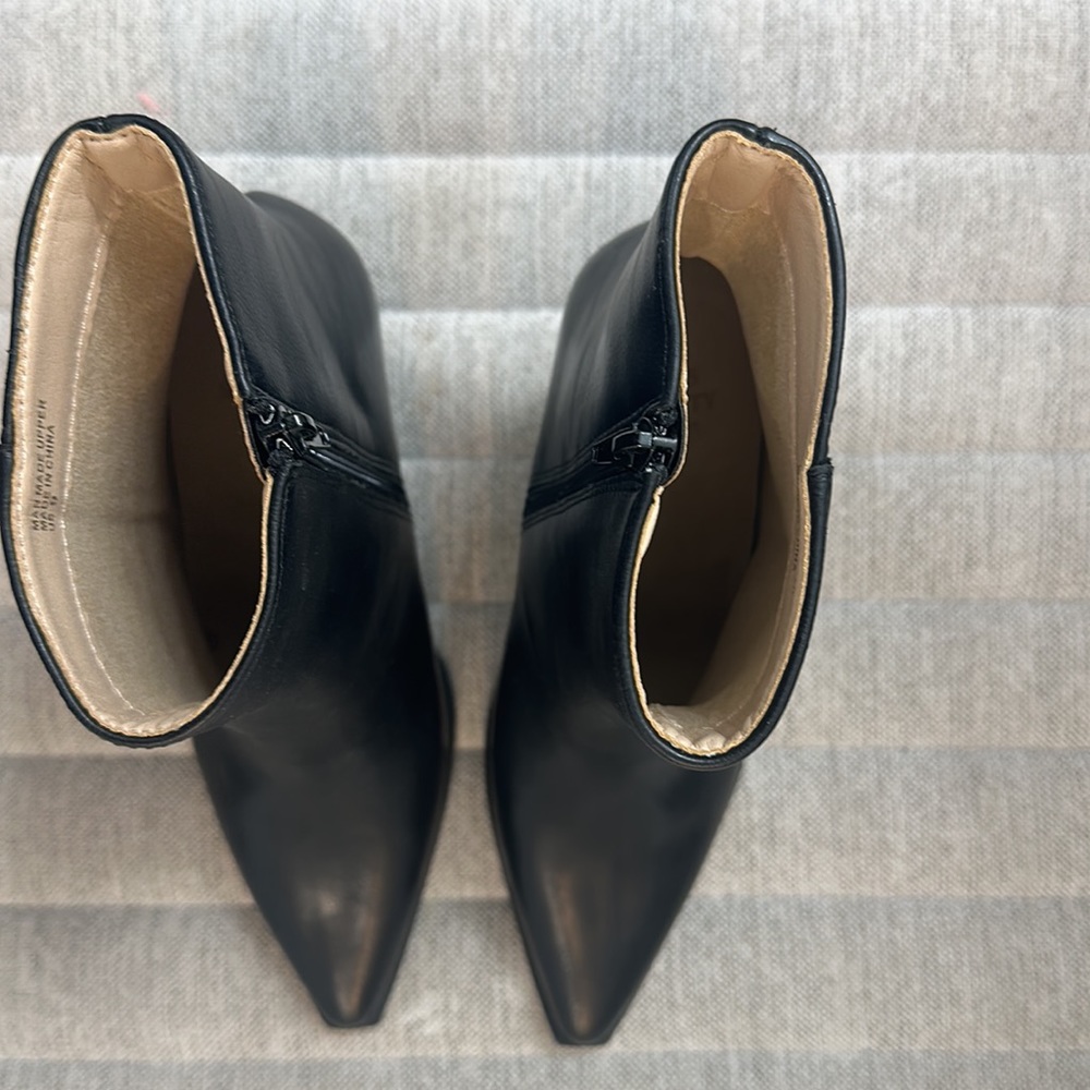 LEATHER BOOTIES - Picture 3 of 3